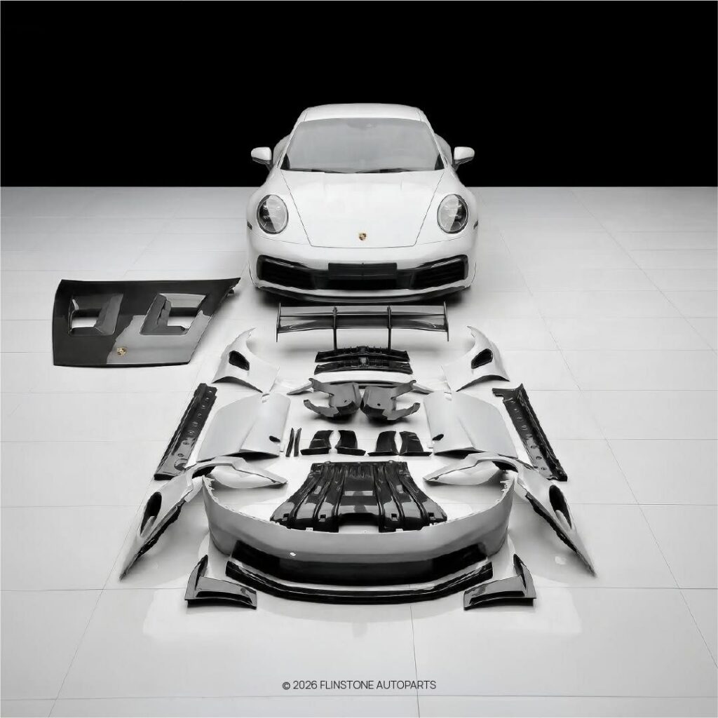 ชุดแต่ง PORSCHE 992 GT3 RS สำหรับรุ่นธรรมดา Carrera / GTS สนใจทั