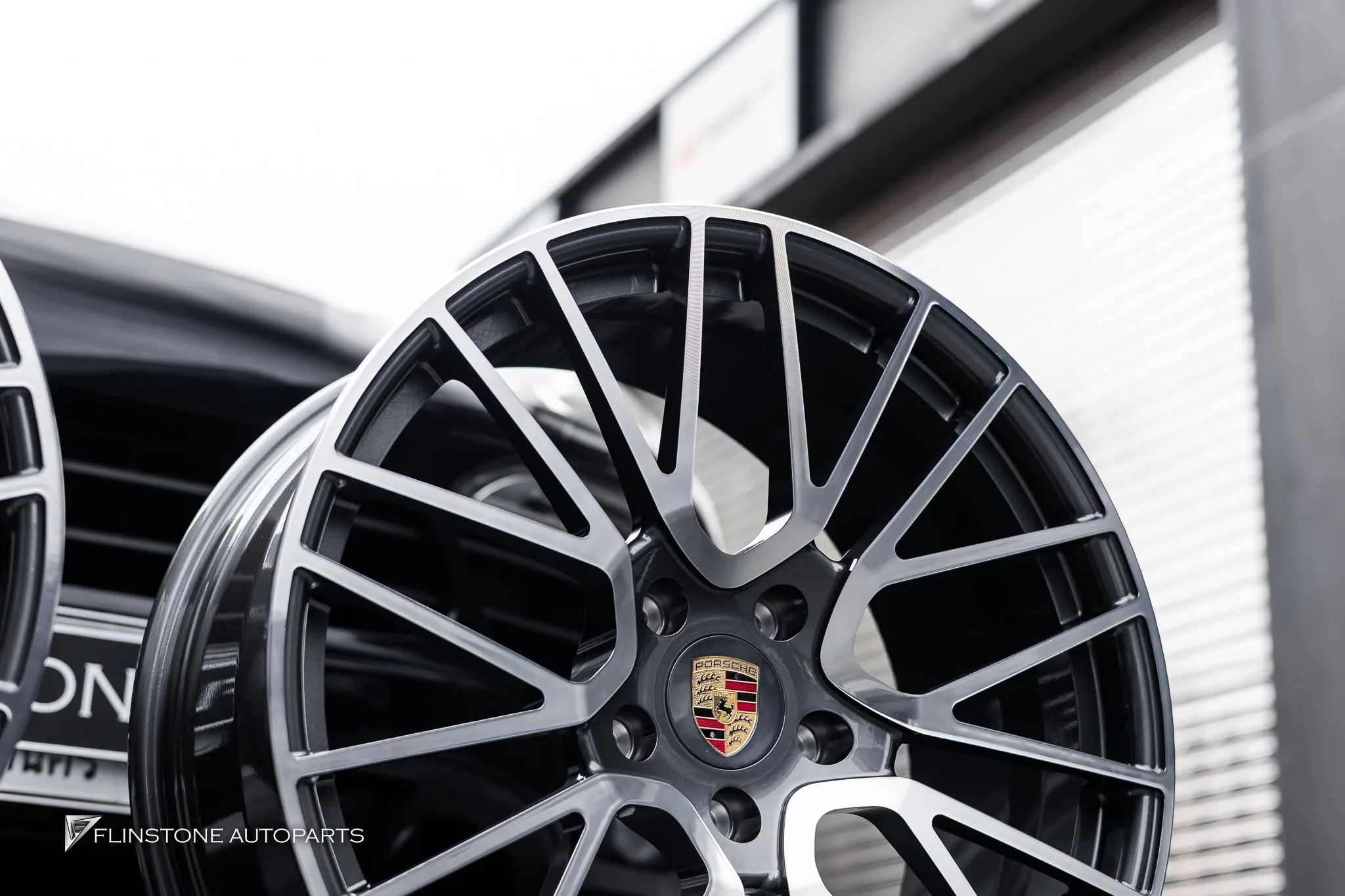 PORSCHE Cayenne 958 เปลี่ยนล้อฟอร์จสั่งทำพิเศษ