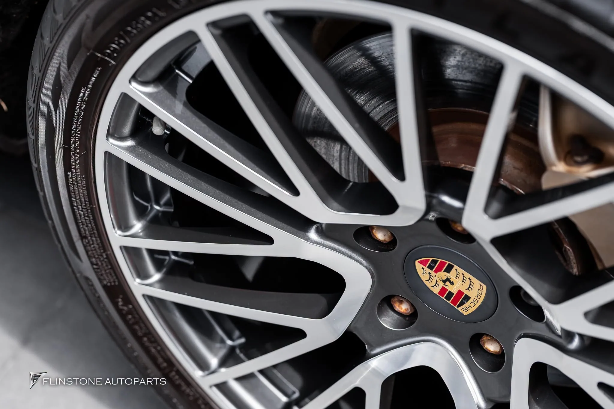 PORSCHE Cayenne 958 เปลี่ยนล้อฟอร์จสั่งทำพิเศษ