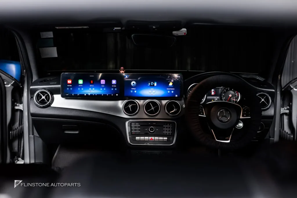 Mercedes-Benz GLA-Class W156 สลัดลุคภายในเดิม