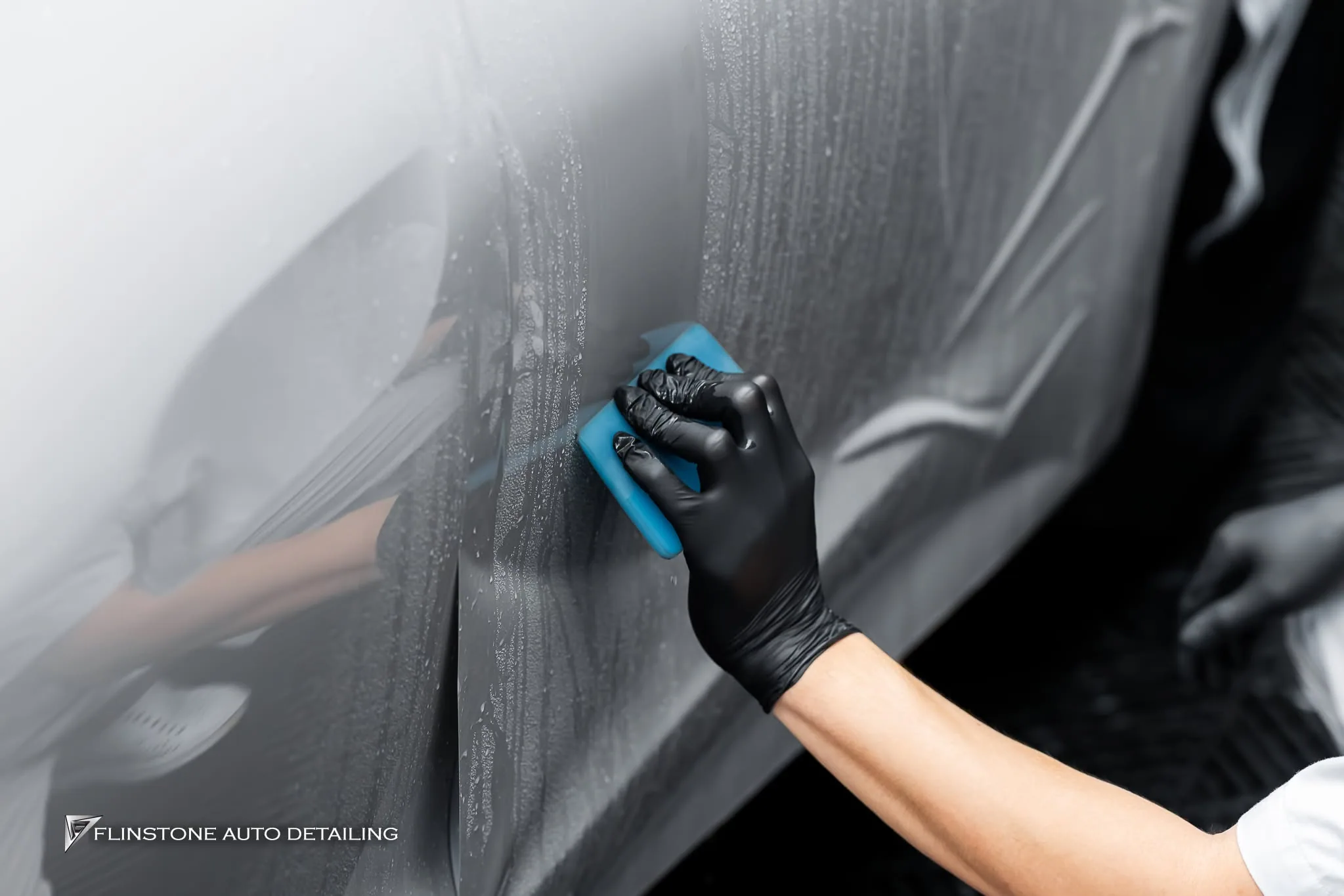 เปลี่ยนลุคใหม่พร้อมปกป้องขั้นสุด! PORSCHE Taycan Facelift
