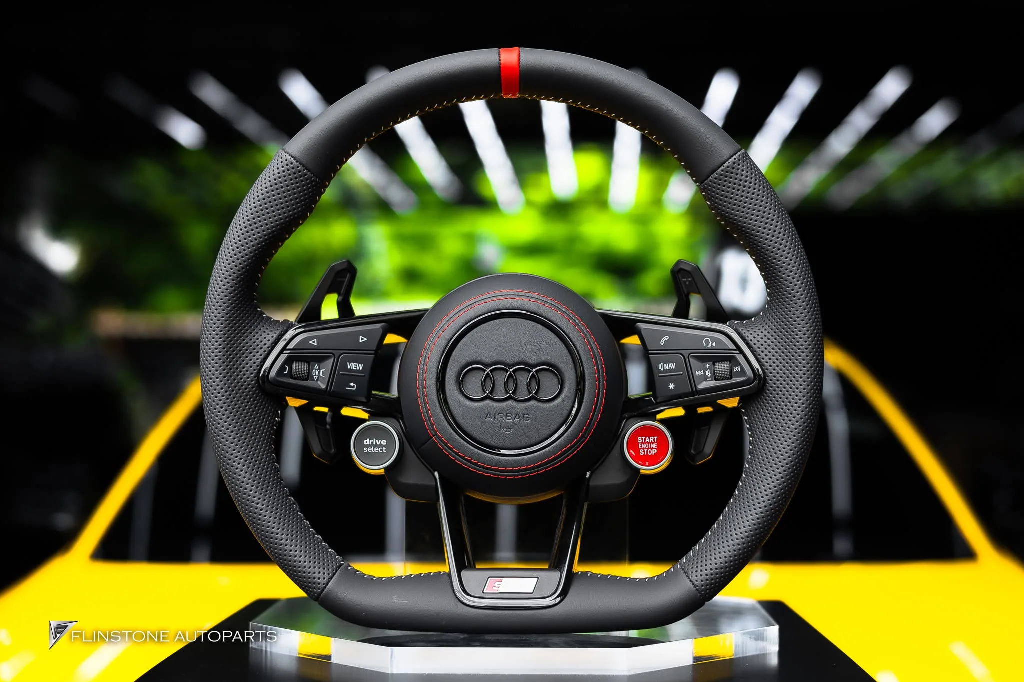 AUDI TT MK3 เปลี่ยนพวงมาลัยสปอร์ต มีปุ่มปรับโหมดและปุ่มสตาร์ท
