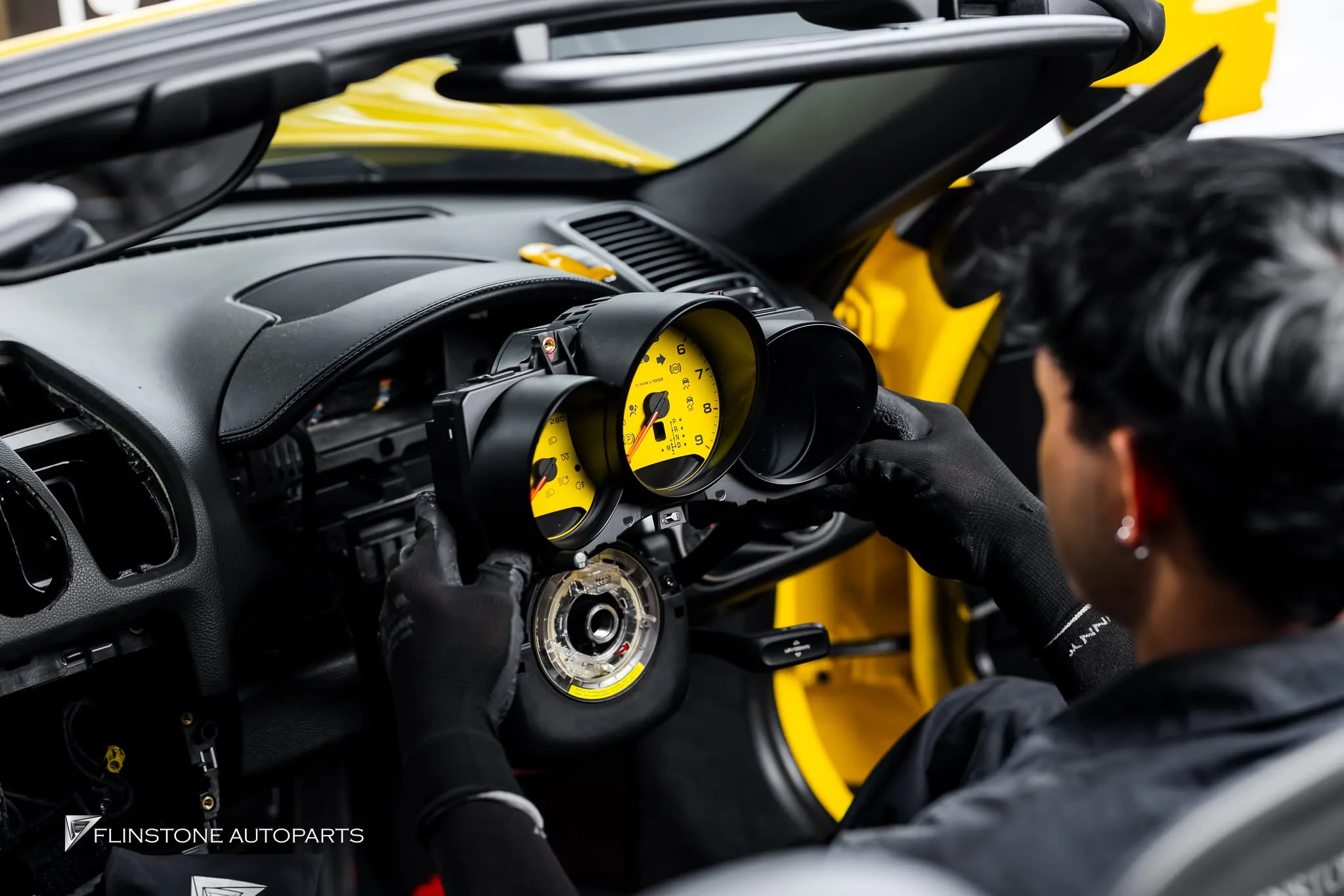 PORSCHE 981 Boxster ติดตั้งนาฬิกา STOPWATCH แท้