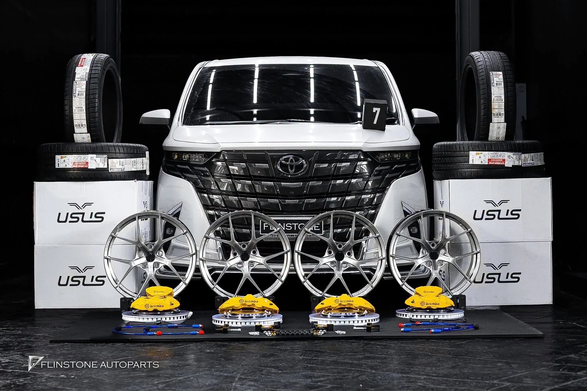 TOYOTA Alphard 40 เลือกติดตั้งชุดล้อฟอจแท้จาก USUS Forged Wheel
