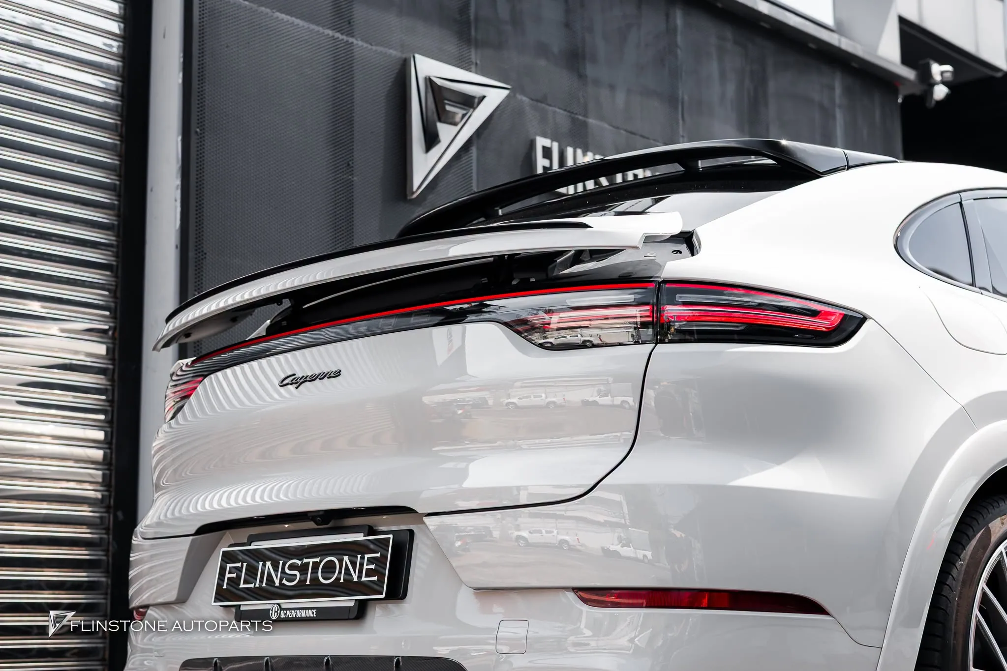 PORSCHE Cayenne Coupe ติดตั้งไฟท้าย Tinted Tail Light Kit ของแท้
