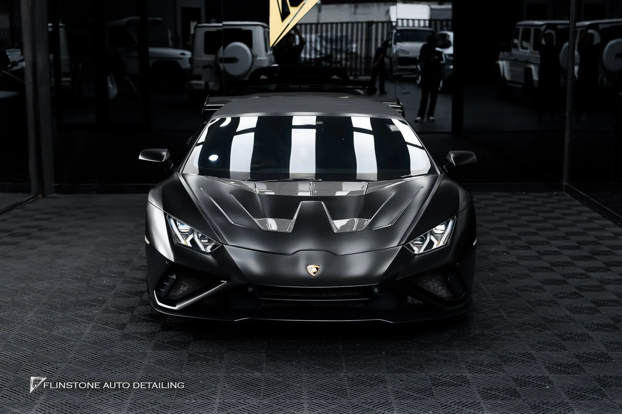 ติดฟิล์มสีกันรอยจาก DRESDENPROTECTION สำหรับ Lamborghini Huracan EVO