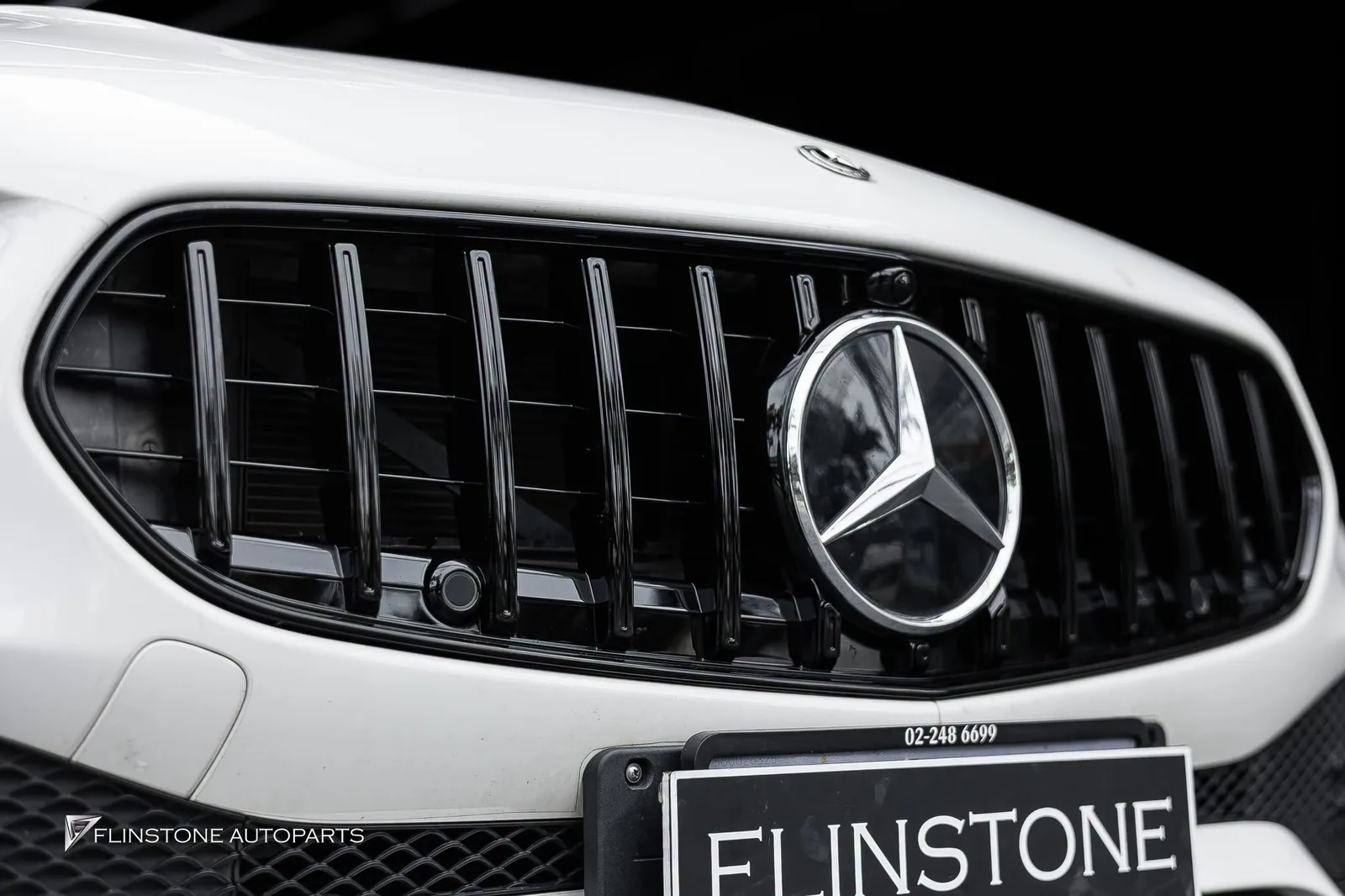 ติดตั้งกระจังหน้าสีดำทรง GT C63 สำหรับ W206 C-Class