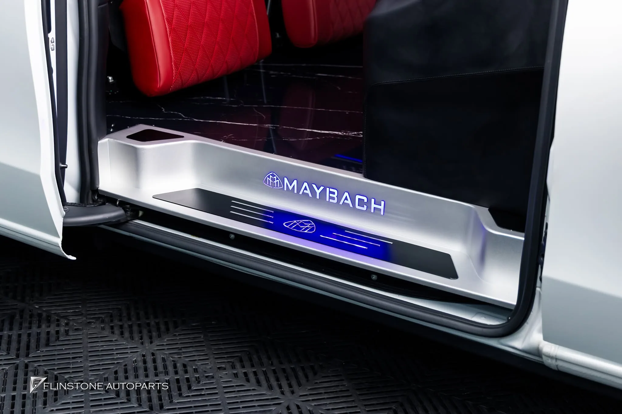 ตกแต่งภายนอกและภายในสำหรับ W447 V-Class Facelift