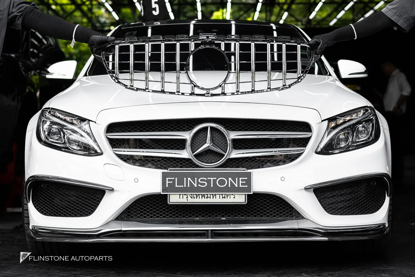 W205/C205 C-Class ติดตั้งกระจังหน้า W205 C-Class ทรง GT