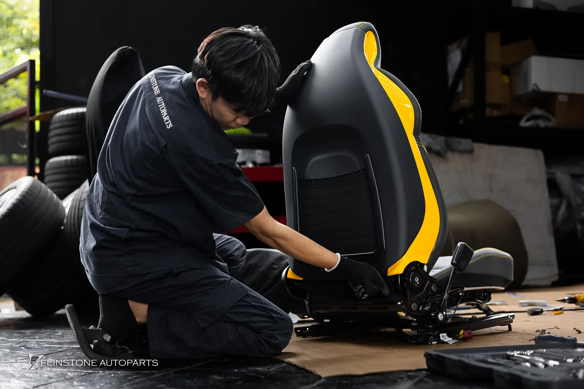 AUDI TT อัปเกรดเบาะทรง TTRS Iconic Edition บนโครงเบาะเดิม
