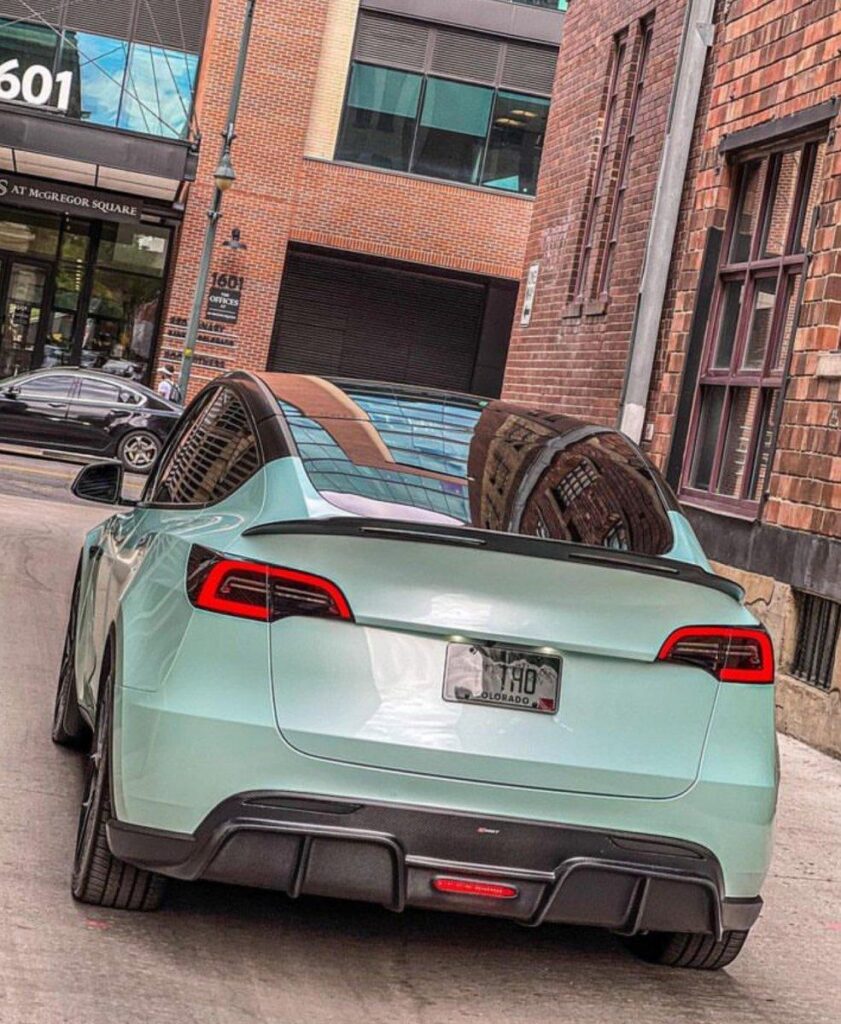 后扩散器 CMST 款式 V1，适用于 Tesla Model Y 2020-2025