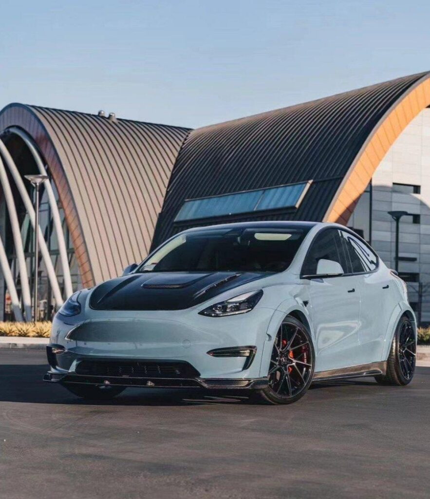 前唇 CMST 款式前铲，适用于 Tesla Model Y 2020-2025