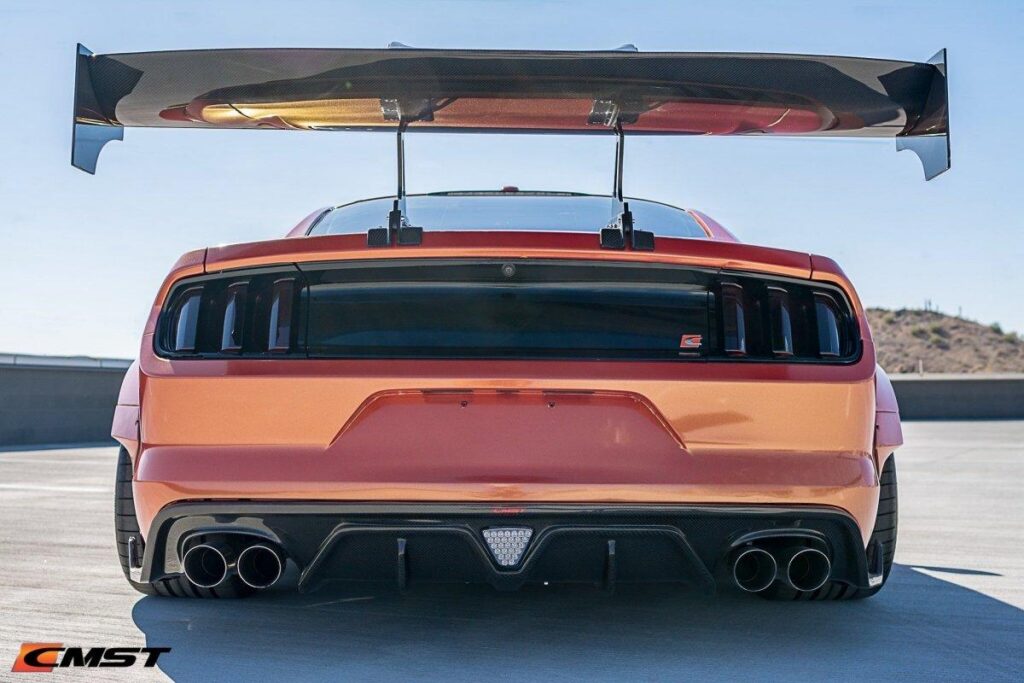 ดิฟฟิวเซอร์หลัง CMST ทรง B สำหรับ Ford Mustang