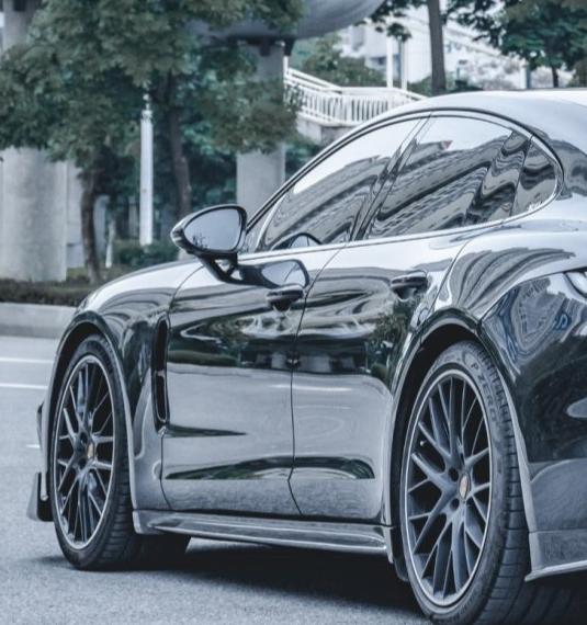 สเกิร์ตข้าง FRP CMST ทรง V2 สำหรับ Porsche Panamera 971
