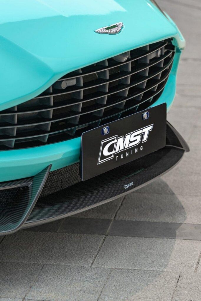 ลิ้นหน้า CMST ทรง V8 สำหรับ Aston Martin DB11 2017-2023