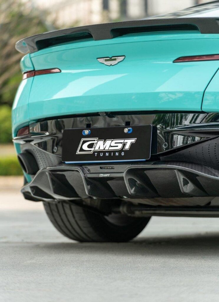 ดิฟฟิวเซอร์หลัง CMST ทรง V8 สำหรับ Aston Martin DB11 2017-2023