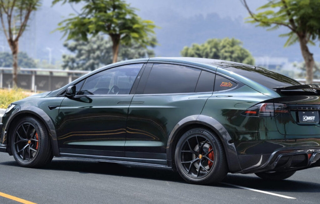 สเกิร์ตข้าง CMST สำหรับ Tesla Model X