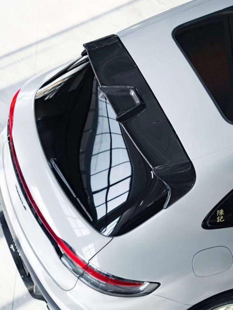 ปีก/สปอยเลอร์หลัง CMST ทรง V2 สำหรับ Porsche Macan 2022-2025