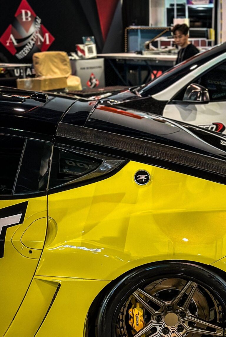 ชิ้นแต่งตัวถัง CMST ทรง แฟลร์ สำหรับ Nissan 370Z