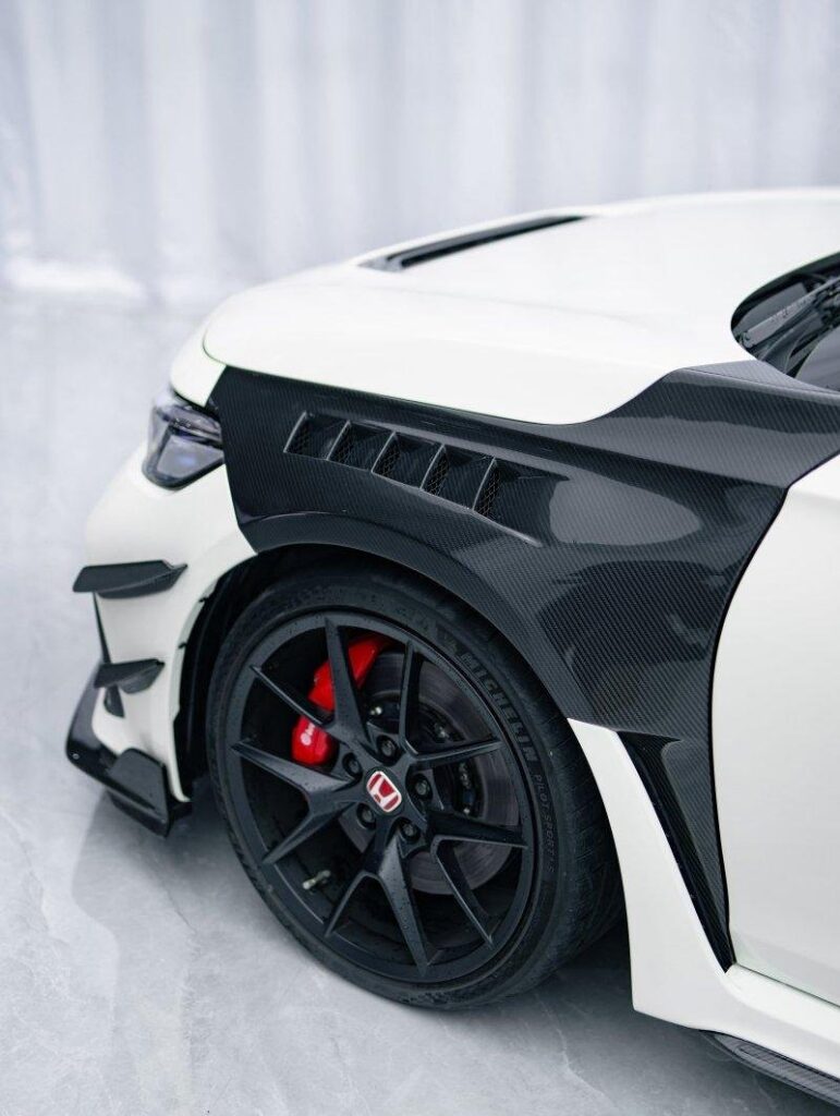 前轮眉由 CMST Tuning，适用于 Honda Civic Type-R FL5 2023-ON