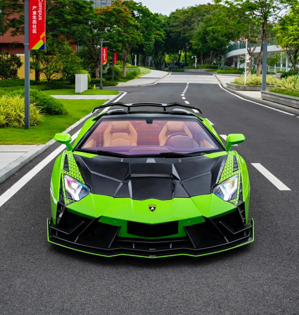 ฝากระโปรงหน้า CMST ทรง V1 สำหรับ Lamborghini Aventador 2012-2023
