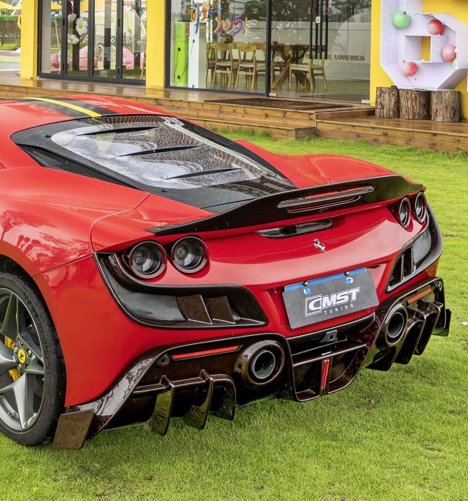 ปีก/สปอยเลอร์หลัง CMST สำหรับ Ferrari F8 Tributo 2020-2023 (แบบที่ 2)