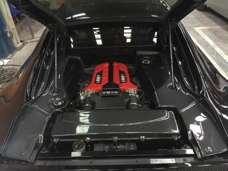 ชิ้นแต่งห้องเครื่อง CMST ทรง V8 สำหรับ Audi R8 Gen 1 2006-2015
