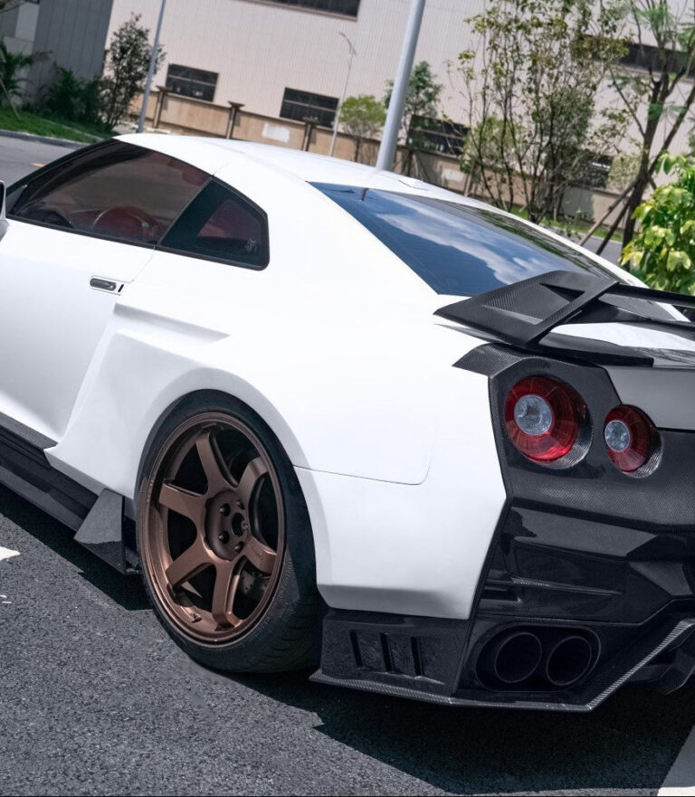 HORIZON หลัง แผงข้างท้ายรถทรงแฟลร์ โดย CMST Tuning สำหรับ Nissan GTR R35 CBA DBA EBA 2008-2024