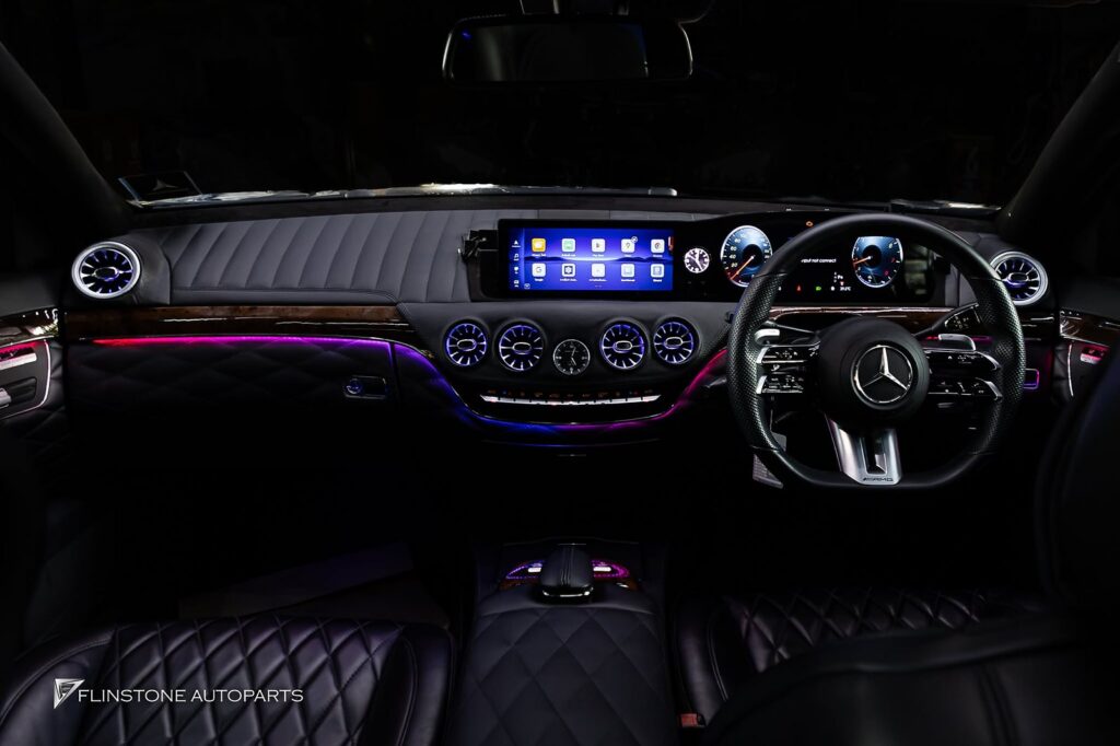 เปลี่ยนความเก๋าของ Mercedes-Benz S-Class (W221) ปี 2009 ให้กลับม