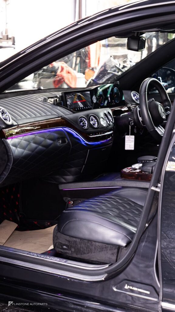 transforming the classic look of Mercedes-Benz S-Class (W221) year 2009 back to