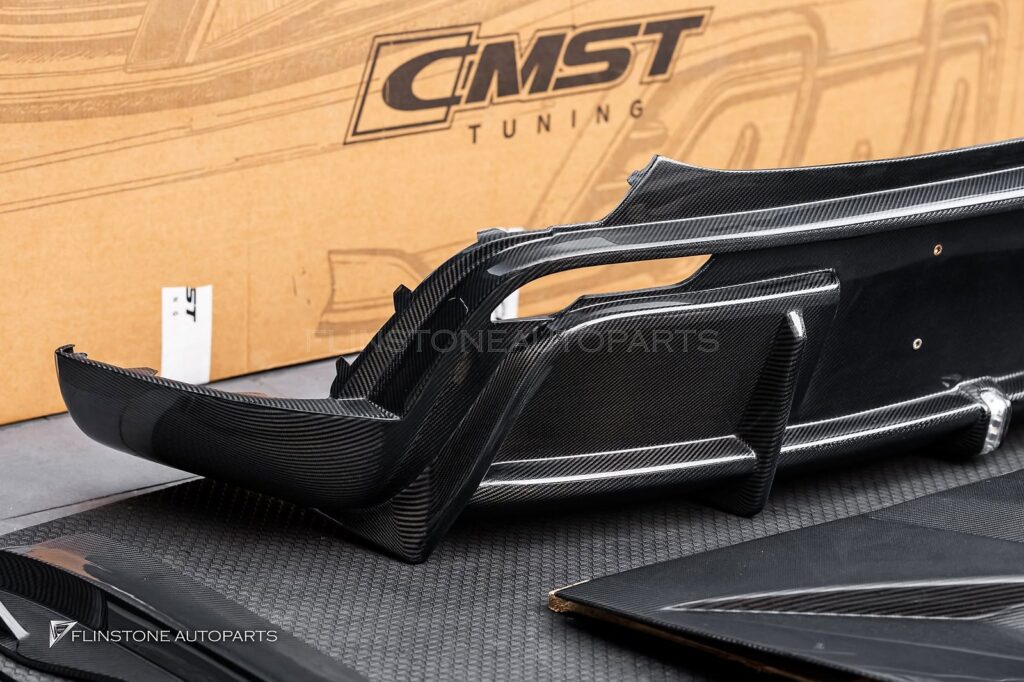 ชุดแต่งรอบคันของแท้จาก CMST สำหรับ Tesla Model YL