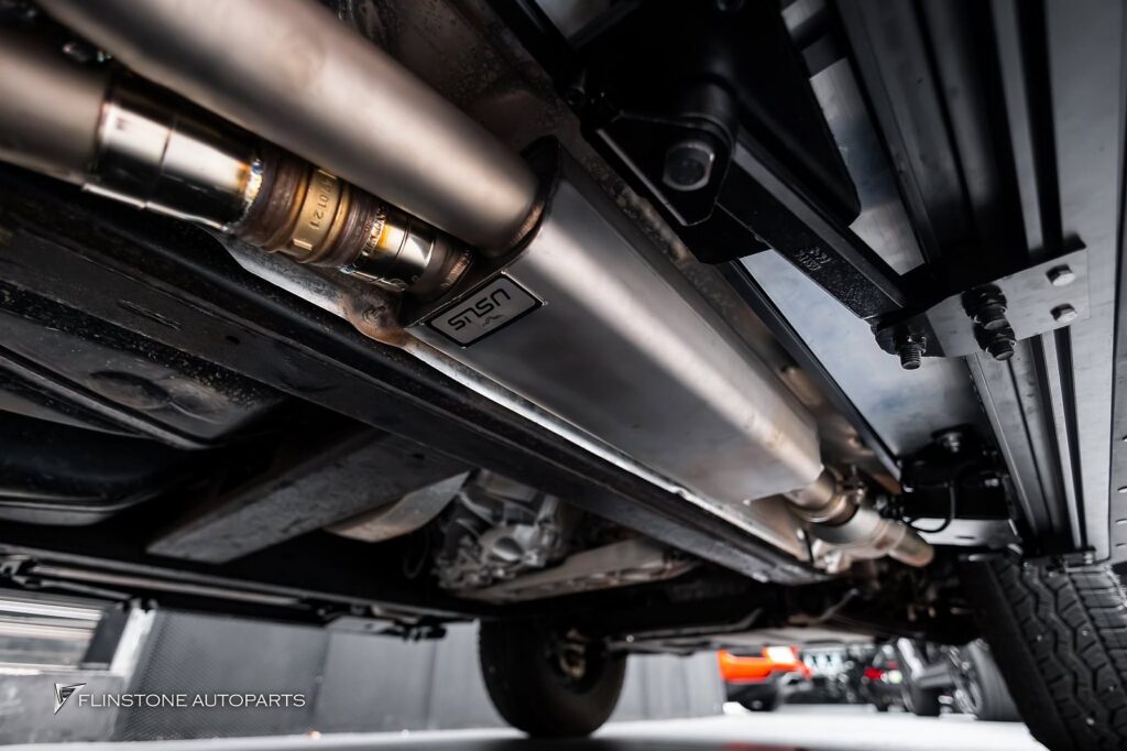 Mercedes-Benz W464 G-Class USUS Titanium Exhaust + Auto Side Running Board