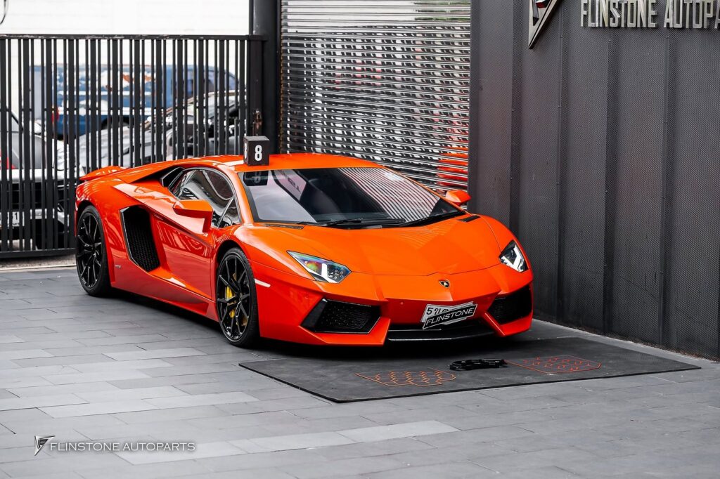 LAMBORGHINI Aventador Digital Instrument Cluster Upgrade + Coding Ultimae LP780 Displa