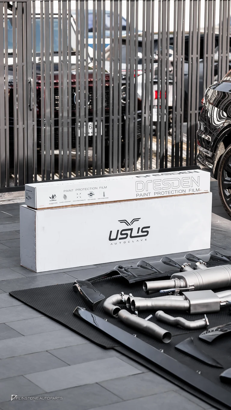 BENTLEY Bentayga chose a carbon parts kit from USUS Autoclave