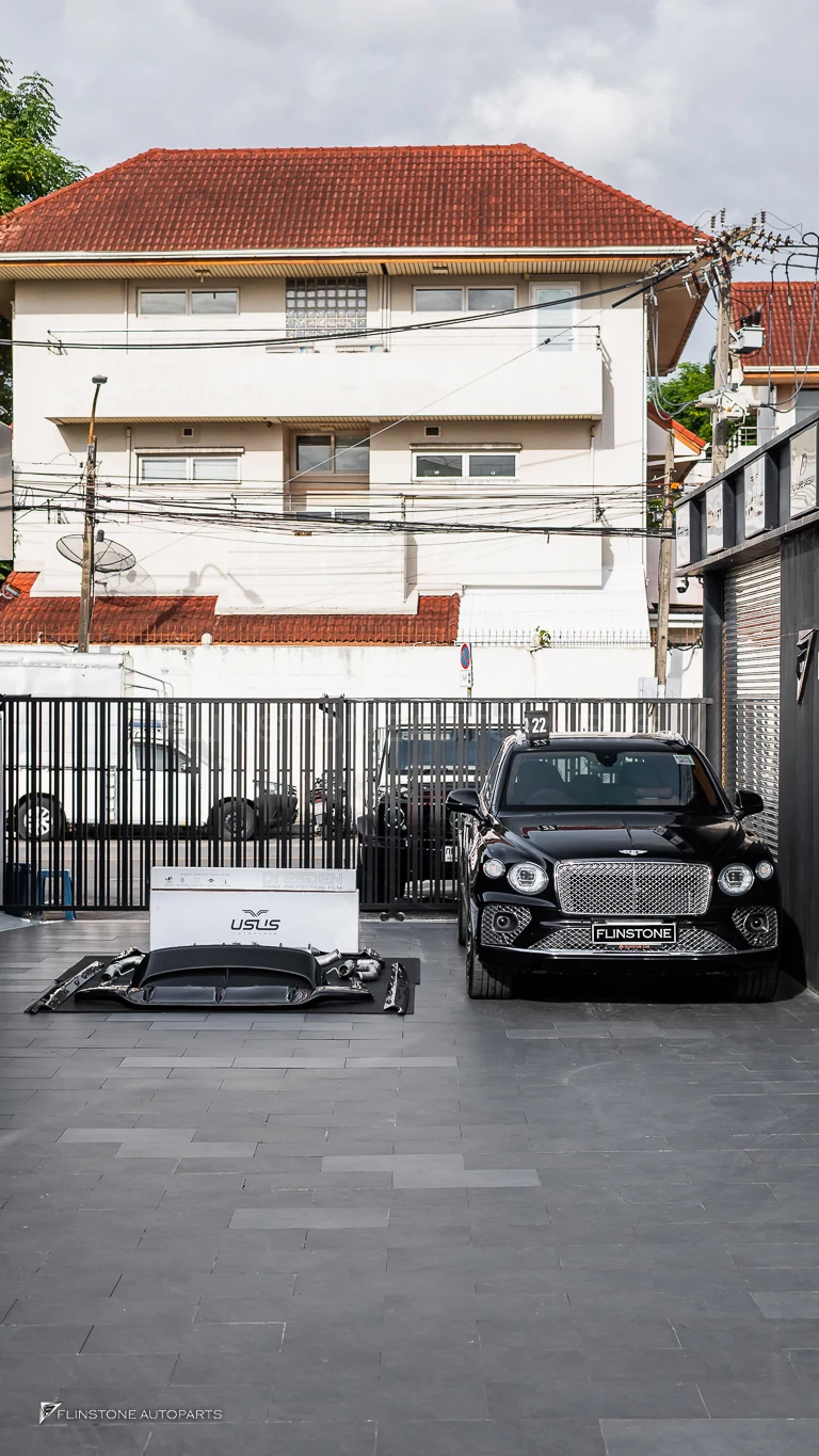 BENTLEY Bentayga chose a carbon parts kit from USUS Autoclave