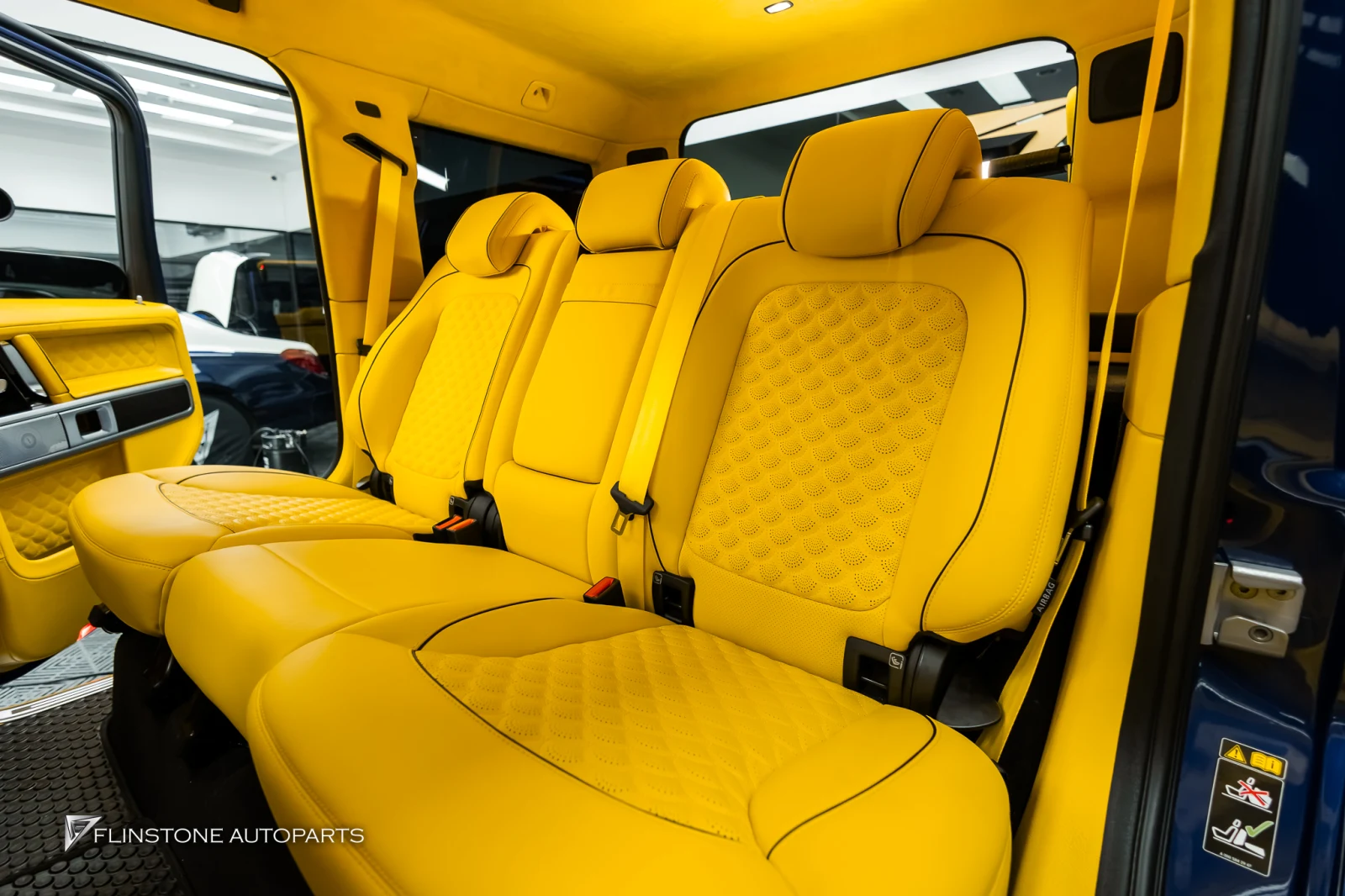 W465 G-Class 2025+ interior changed to yellow