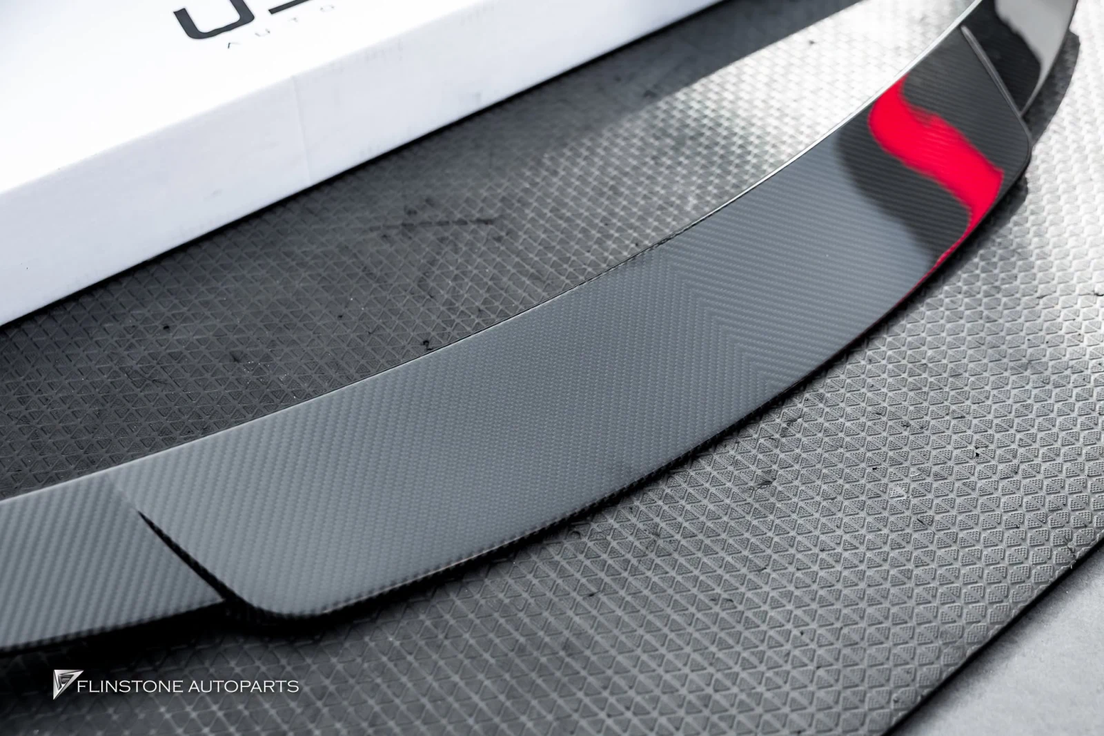 carbon rear spoiler fitted from USUS Autoclave for W223 S-Class