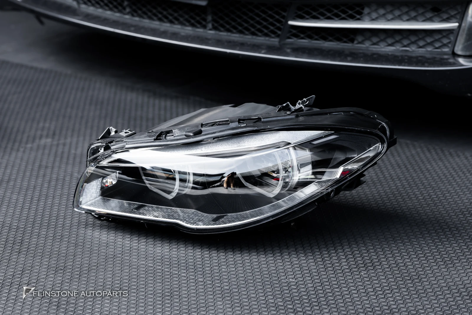 Headlight installation LED for BMW F10 Series 5 LCI
