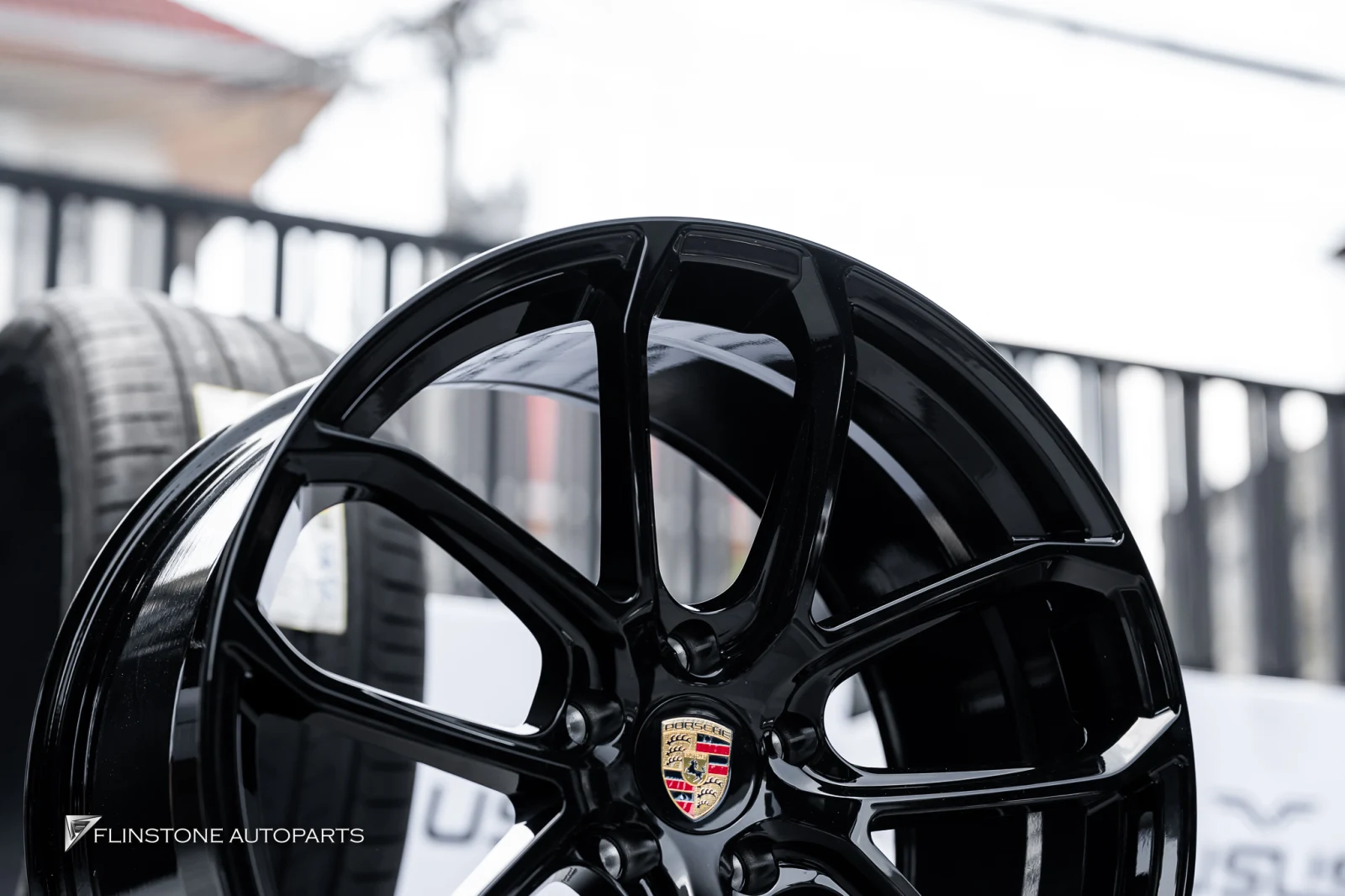PORSCHE Cayenne Coupe 9Y0.2 Forged Wheels USUS with genuine black tail lights