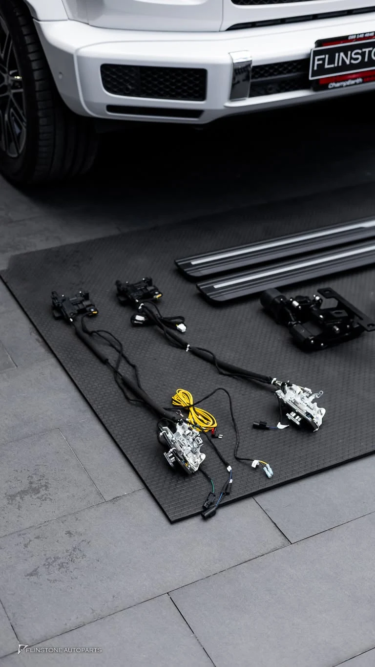 G-Class Automatic Side Step installation Softclose and KEYLESS