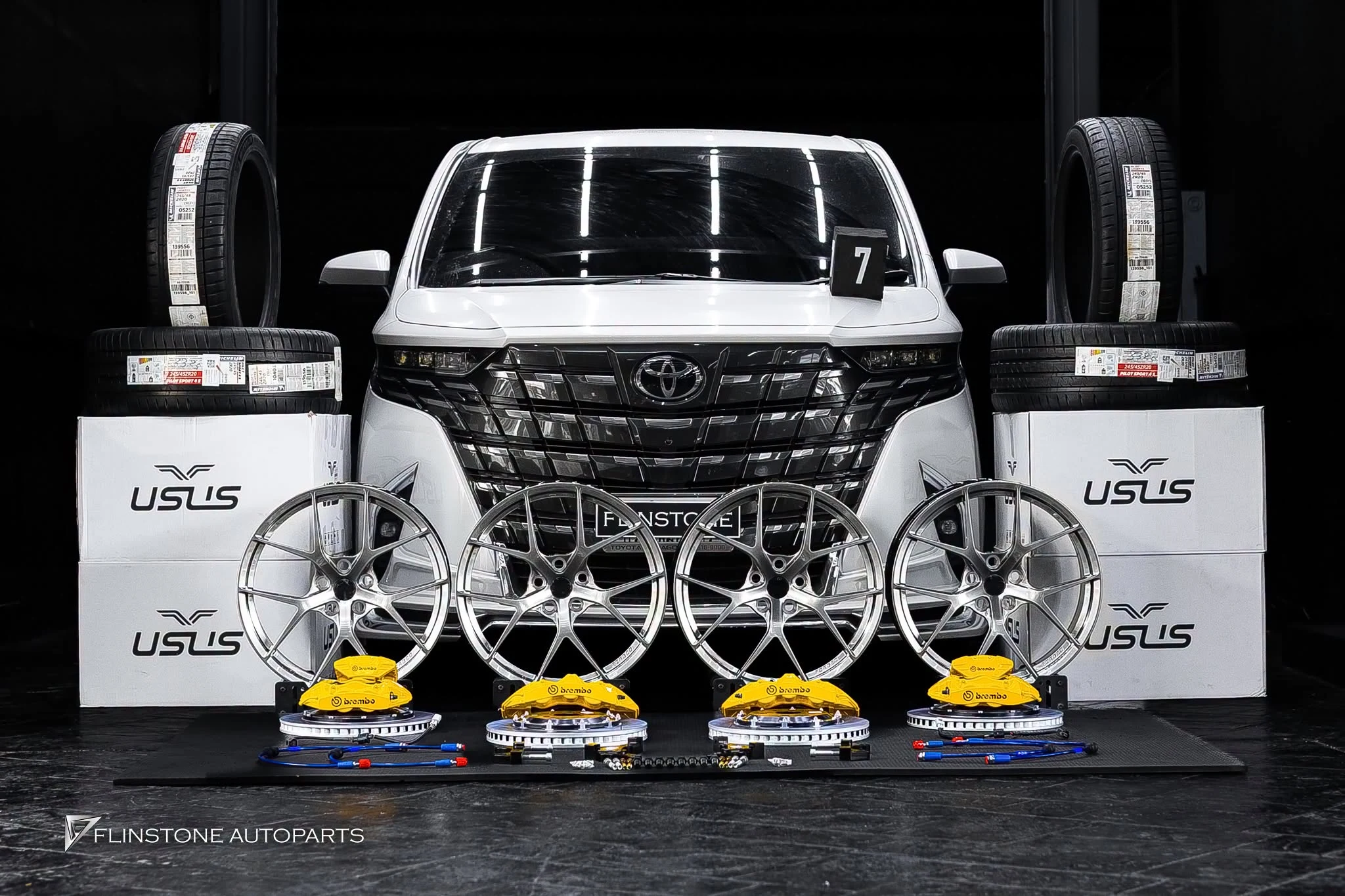 TOYOTA ตกแต่งและอัปเกรดออปชัน — ผลงานติดตั้งจริงที่ Flinstone Autoparts