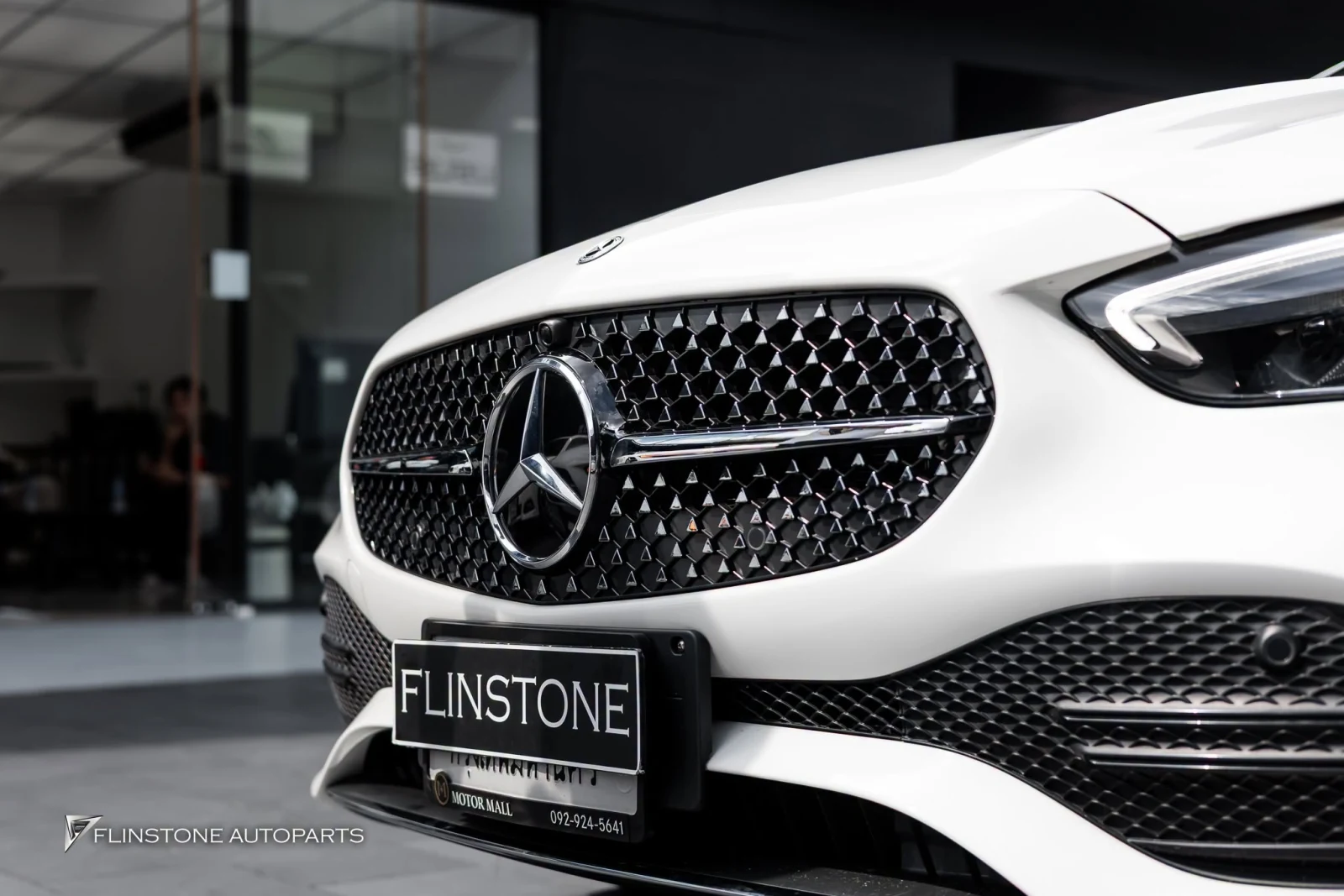 W206 C-Class 前格栅 — 真实施工案例 Flinstone Autoparts
