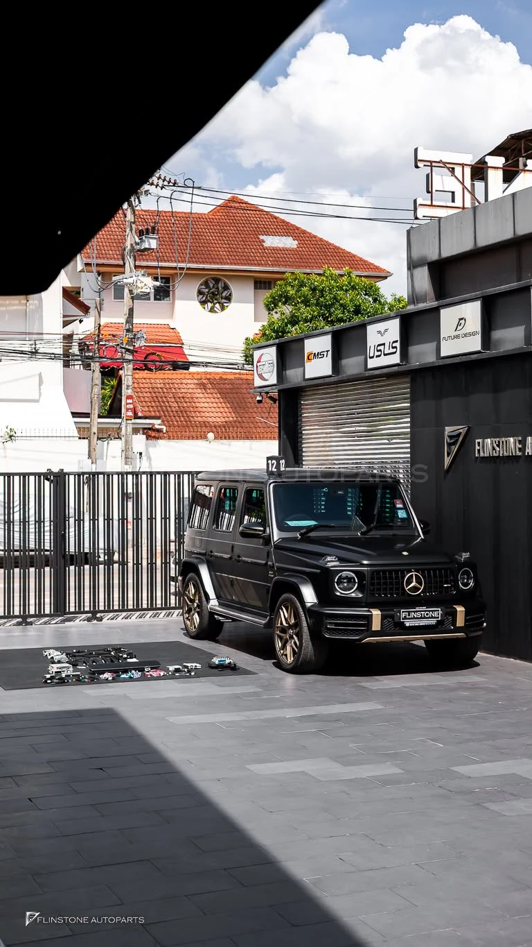 W464 G-Class Screen Upgrade — real installation work at Flinstone Autoparts