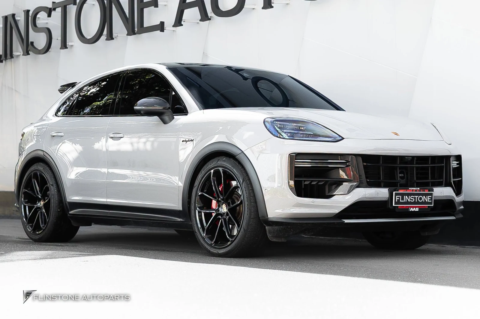 PORSCHE Cayenne 9Y0.2 styling and option upgrades — real installation work at Flinstone Autoparts