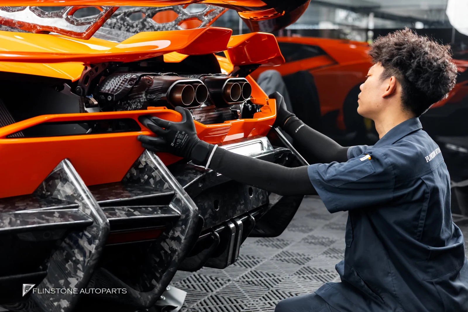 LAMBORGHINI Revuelto ติดแผ่นแดมป์กันเสียง — ผลงานติดตั้งจริงที่ Flinstone Autoparts