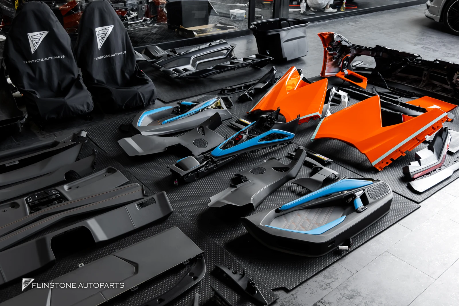 LAMBORGHINI Revuelto ชุดแต่งรอบคัน — ผลงานติดตั้งจริงที่ Flinstone Autoparts
