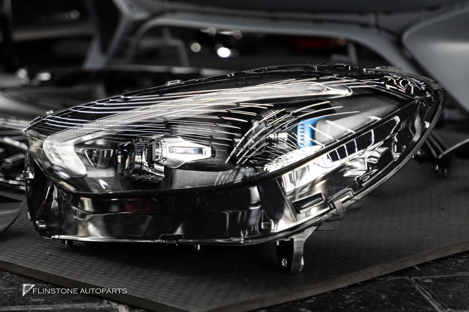 W205 C205 C-Class เปลี่ยนโฉม — ผลงานติดตั้งจริงที่ Flinstone Autoparts