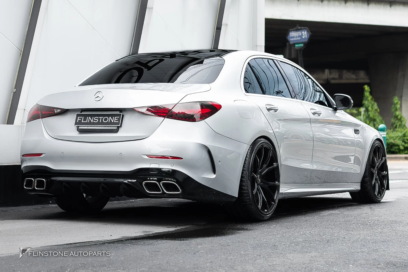 W205 C205 C-Class เปลี่ยนโฉม — ผลงานติดตั้งจริงที่ Flinstone Autoparts