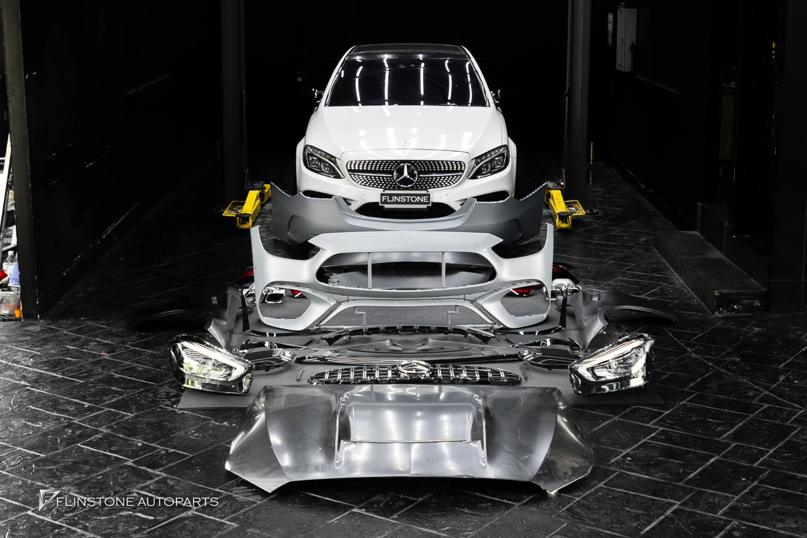W205 C205 C-Class เปลี่ยนโฉม — ผลงานติดตั้งจริงที่ Flinstone Autoparts