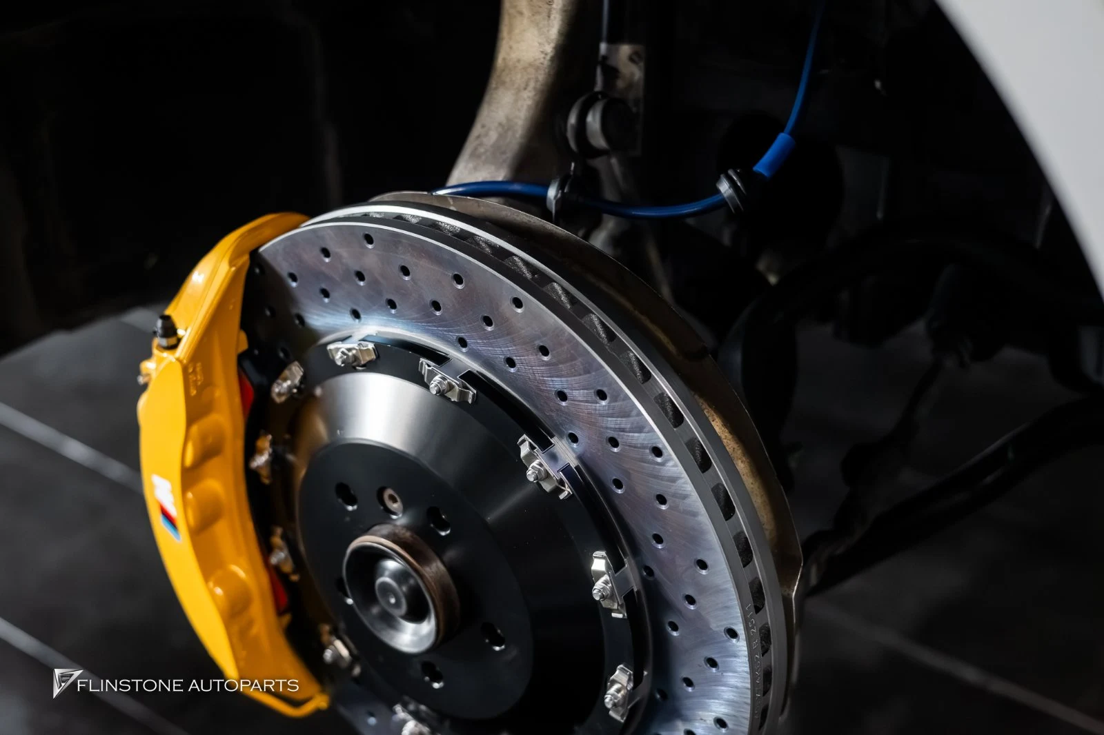 งานเปลี่ยนล้อให้ BMW X5 F15 ที่ Flinstone Autoparts — ดูของจริงก่อนตัดสินใจ